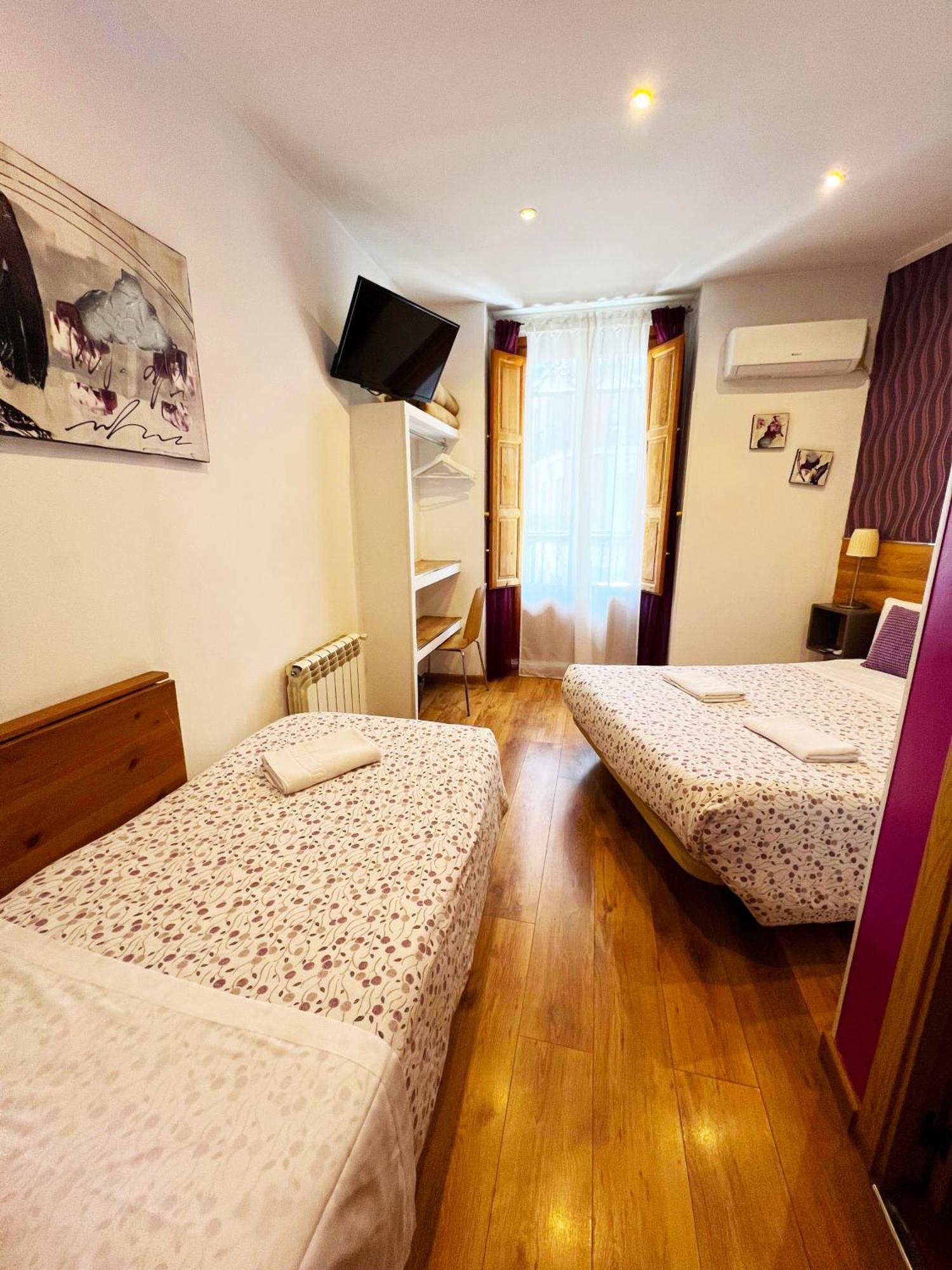 ฮอสทัลอาเบลวิคโตเรียโน Hotel มาดริด ภายนอก รูปภาพ
